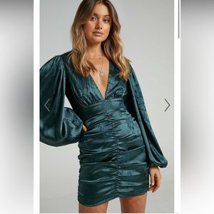 Never Worn - Showpo Richmond Long Sleeve Mini Dress in Emerald